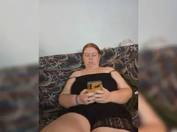 Fox-cub  live sex cam