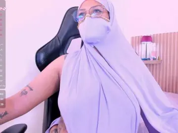 Zully-arabb  live sex cam