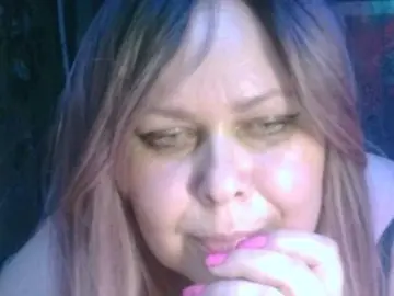 CharleeKendall  live sex cam