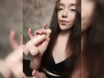 MilkaVay1  live sex cam