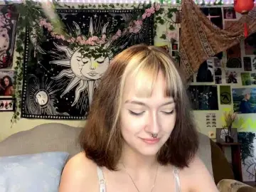PattiBingle  live sex cam