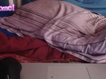 Martachatte19  live sex cam