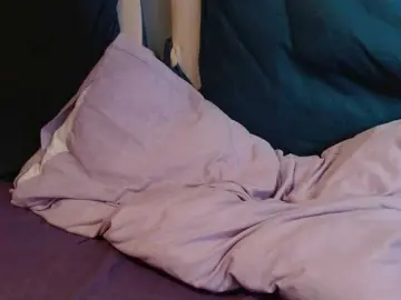 Martachatte19  live sex cam