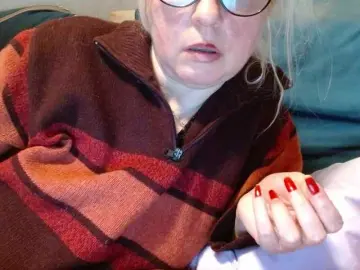 Martachatte19  live sex cam