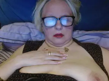 Martachatte19  live sex cam
