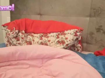 Martachatte19  live sex cam