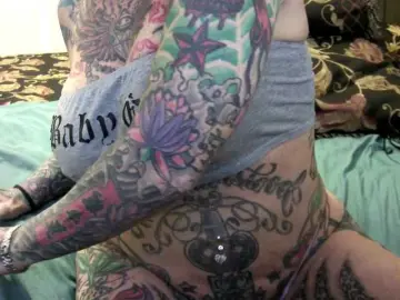 Pamelagunns  live sex cam