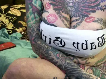 Pamelagunns  live sex cam