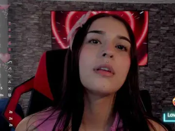 Charlotte-greys  live sex cam