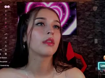 Charlotte-greys  live sex cam