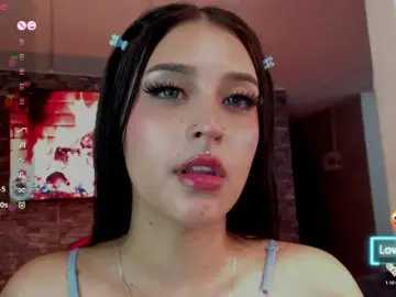 Charlotte-greys  live sex cam