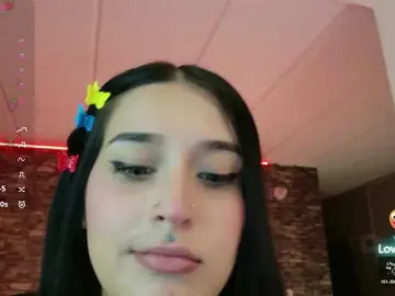 Charlotte-greys  live sex cam