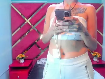 KattaleyaLuck  live sex cam