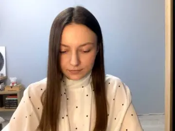 KittieRusu  live sex cam