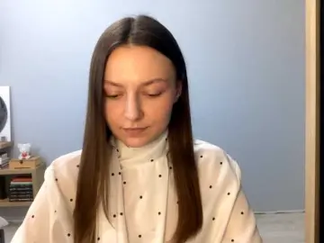 KittieRusu  live sex cam