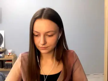 KittieRusu  live sex cam