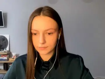 KittieRusu  live sex cam