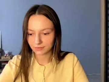 KittieRusu  live sex cam