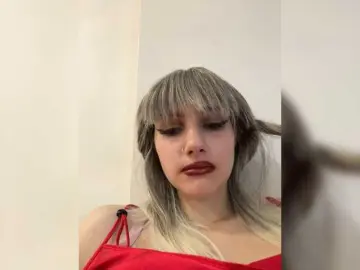 Ksyusha12  live sex cam