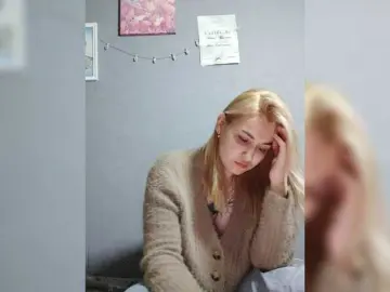 Lilua  live sex cam