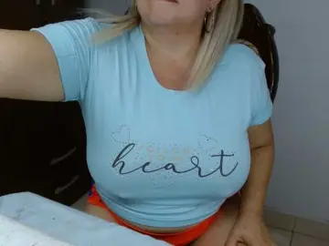 LolytaWOMAN  live sex cam