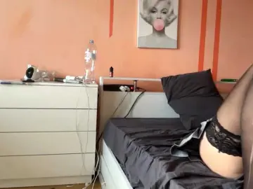LydiaChey  live sex cam