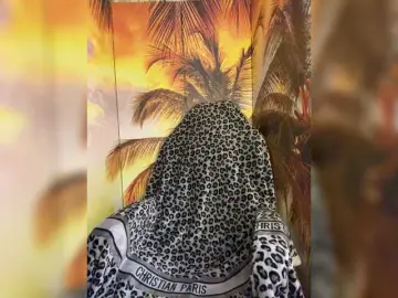 Miss-Tits2025  live sex cam