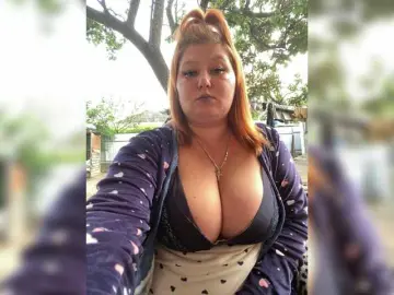 Miss-Tits2025  live sex cam