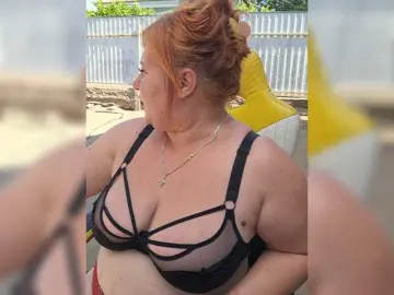 Miss-Tits2025  live sex cam