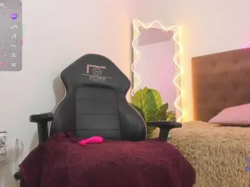 Palmerfox-tay  live sex cam