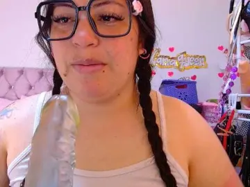 Lanaqueen699  live sex cam