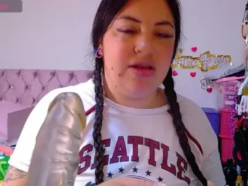 Lanaqueen699  live sex cam