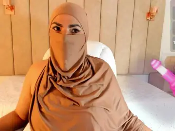 Naylaa-  live sex cam