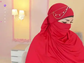 Naylaa-  live sex cam