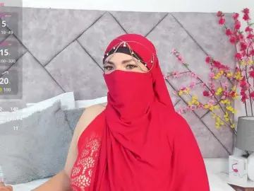 Naylaa-  live sex cam