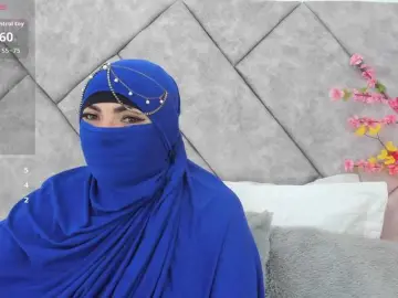 Naylaa-  live sex cam