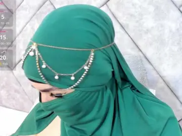 Naylaa-  live sex cam