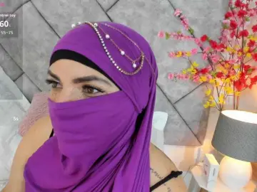 Naylaa-  live sex cam