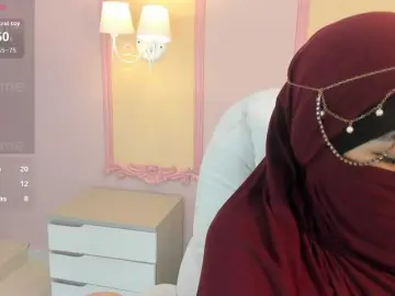 Naylaa-  live sex cam