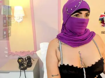 Naylaa-  live sex cam