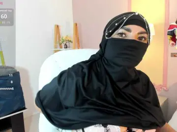 Naylaa-  live sex cam