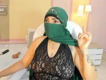 Naylaa-  live sex cam