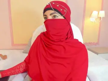 Naylaa-  live sex cam