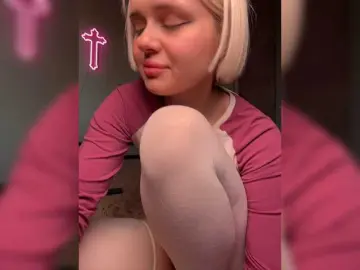 LuxBby  live sex cam