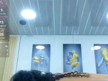 Queenlatinbeauty  live sex cam