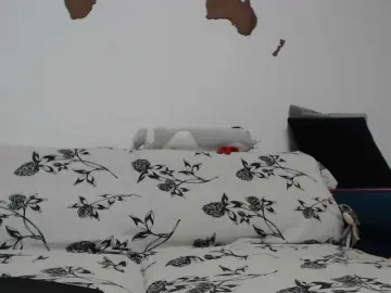 ReveMignoneX  live sex cam