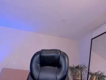RoxanneHill  live sex cam