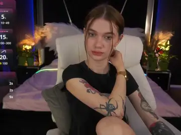 AnacondaOn  live sex cam