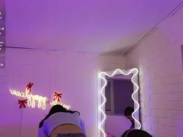 Artemiss-tay  live sex cam