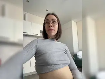 IRAONIC  live sex cam